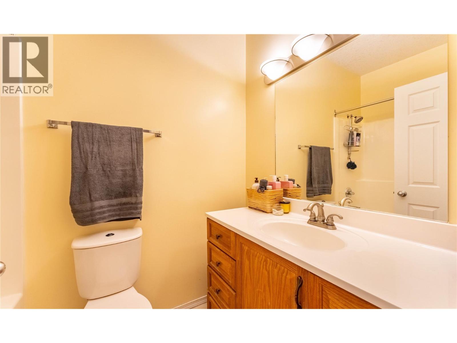 235 3rd Avenue S, Creston