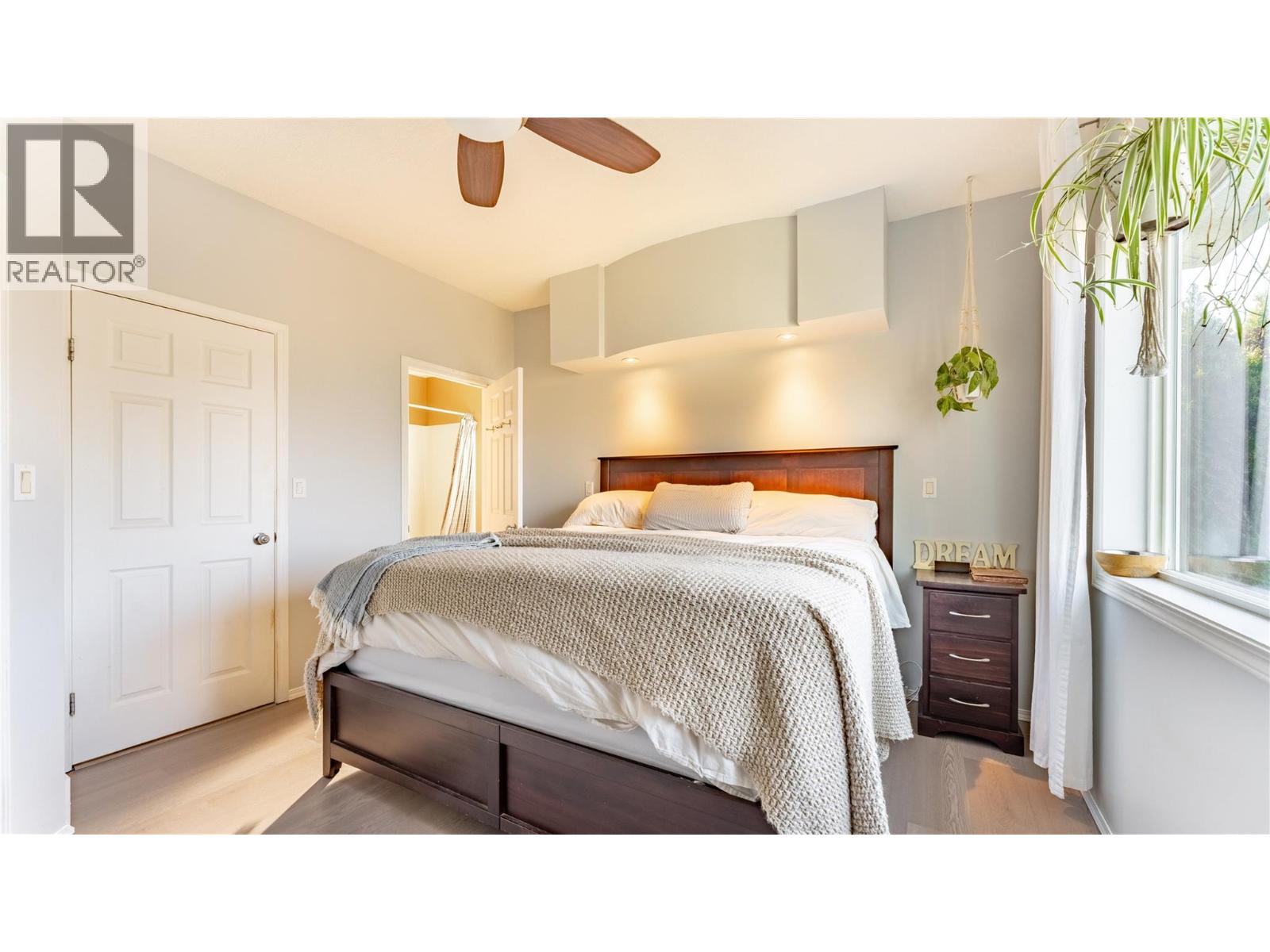 235 3rd Avenue S, Creston