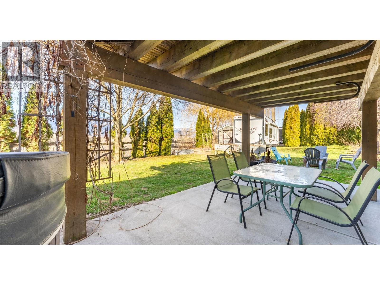 235 3rd Avenue S, Creston