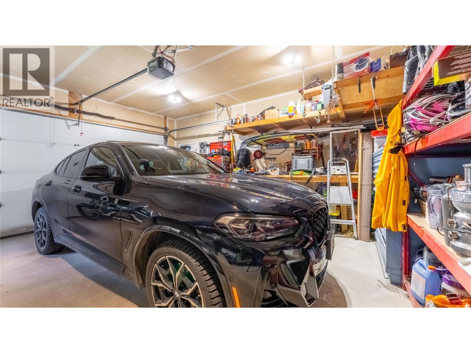 235 3rd Avenue S, Creston