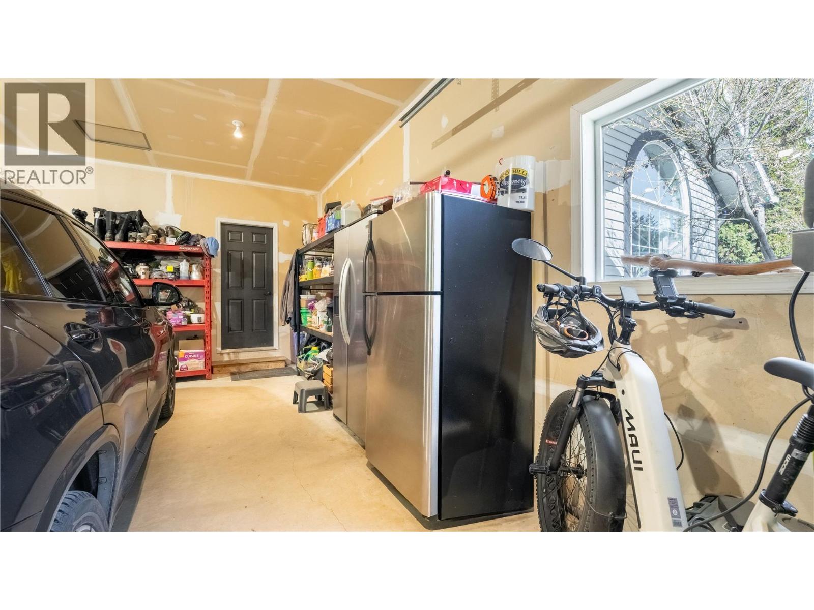 235 3rd Avenue S, Creston