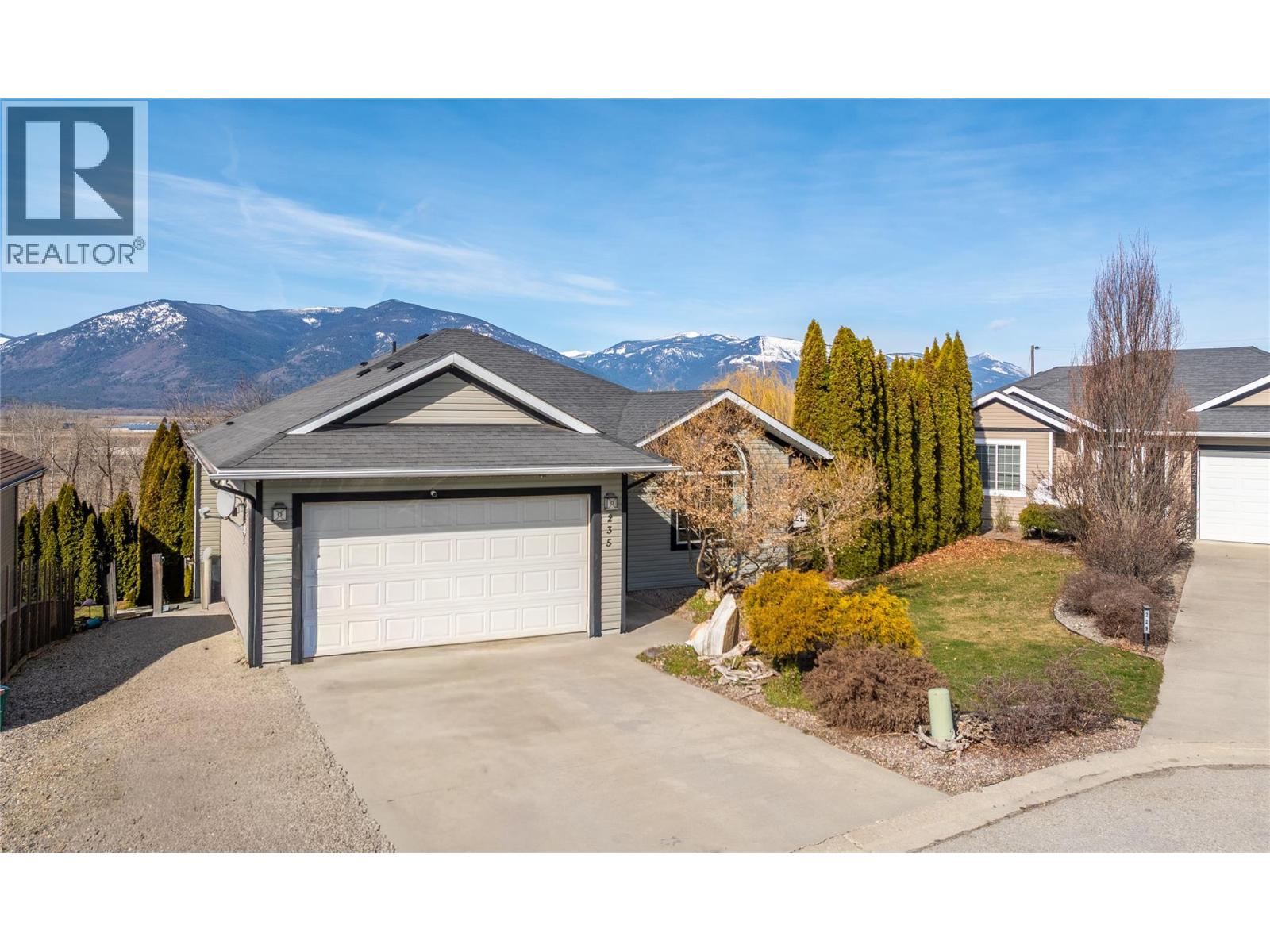 235 3rd Avenue S, Creston