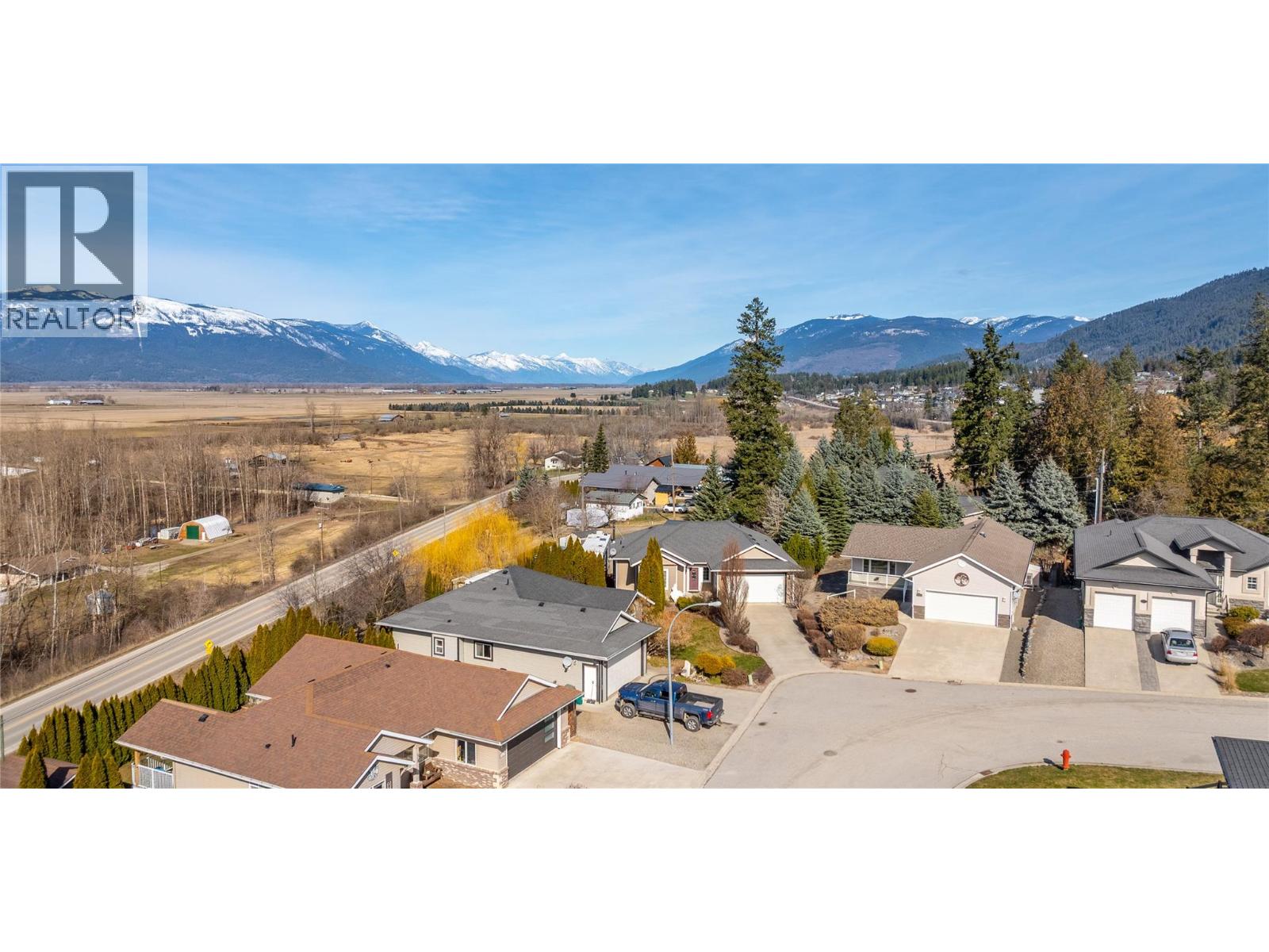 235 3rd Avenue S, Creston