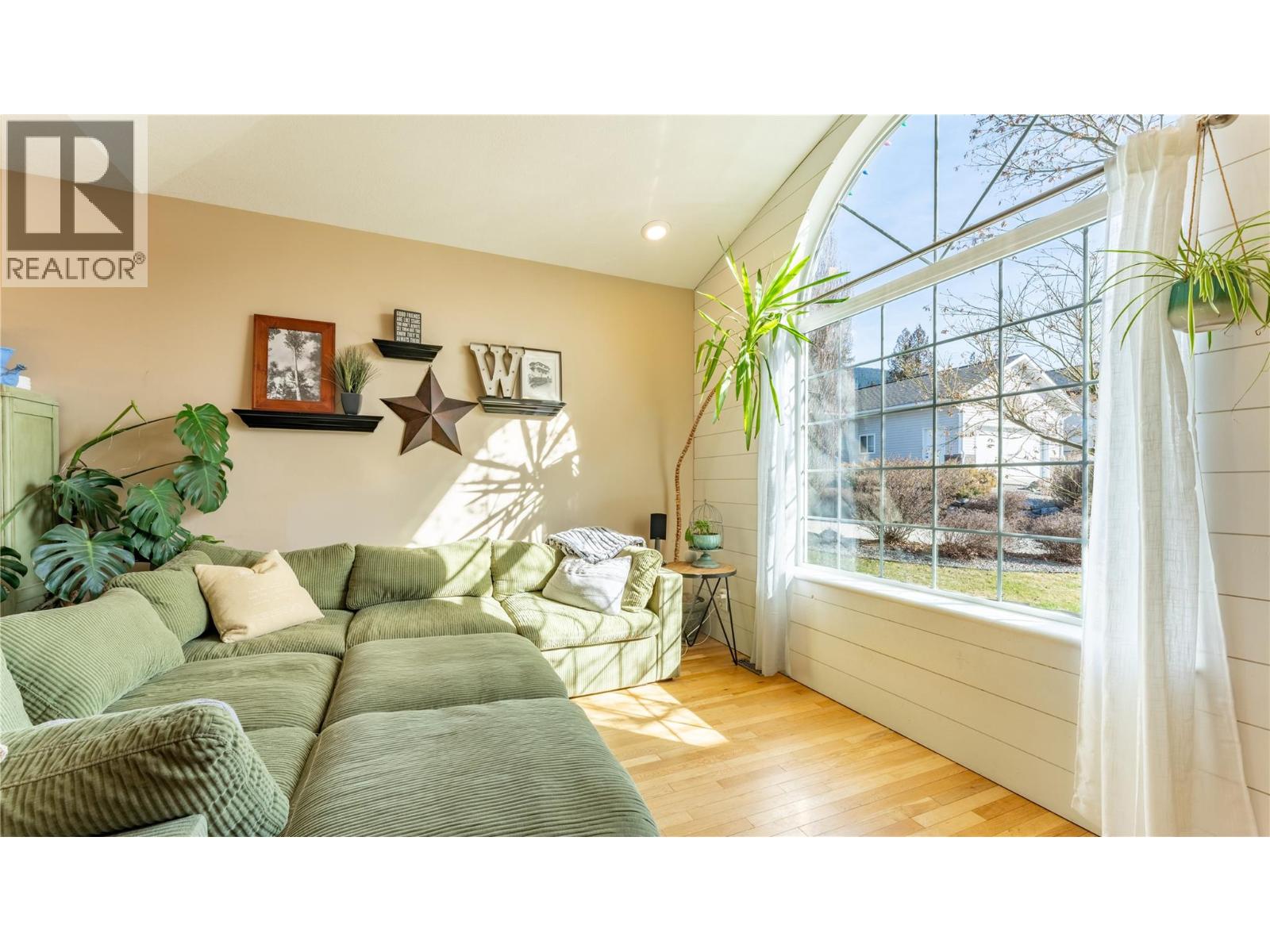 235 3rd Avenue S, Creston