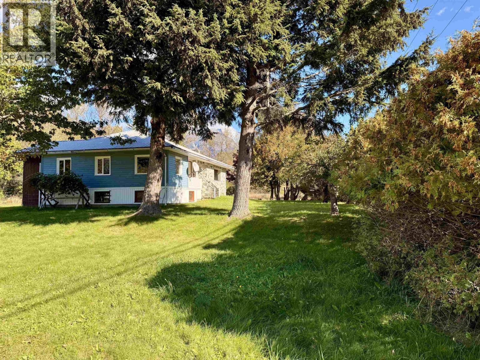 1802 MACKENZIE 20 HIGHWAY - 10