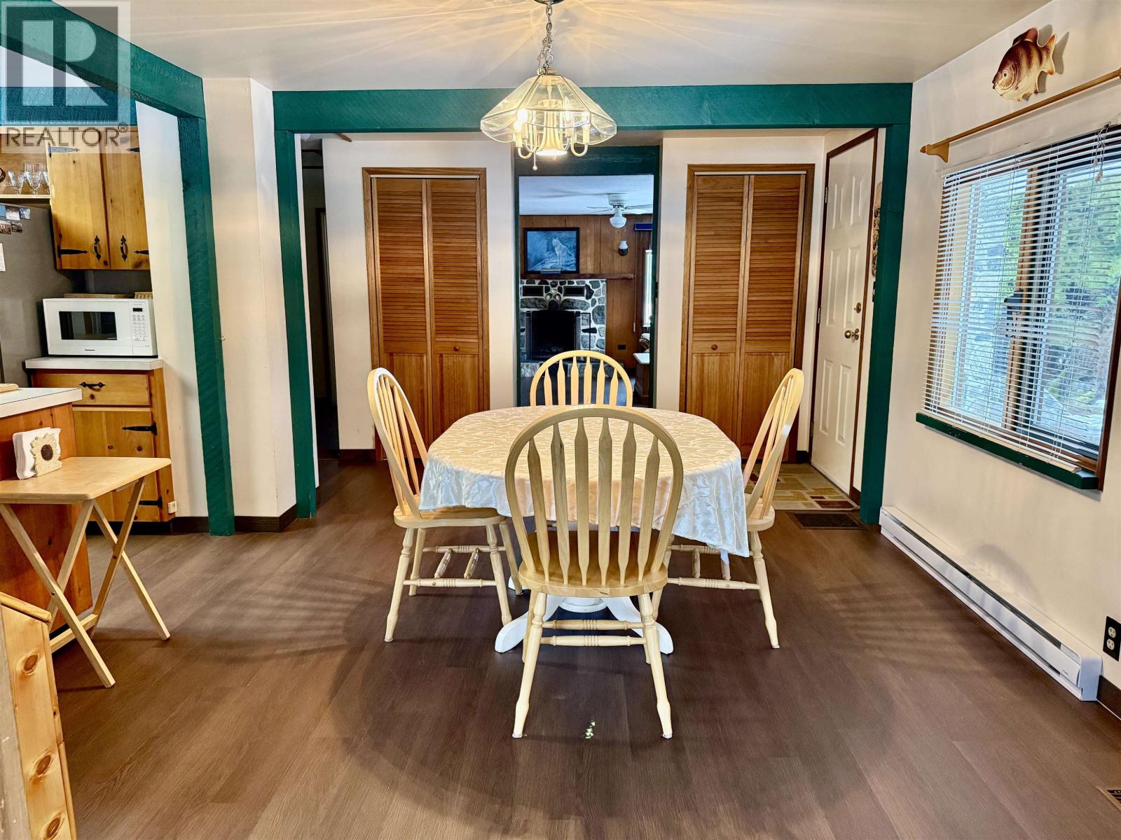 1802 MACKENZIE 20 HIGHWAY - 15