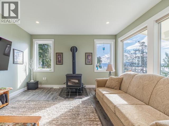 8447 HIGHWAY 101 - 27