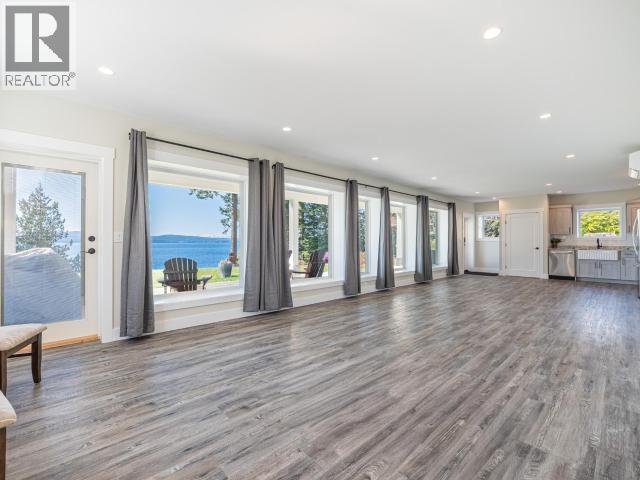 8447 HIGHWAY 101 - 8