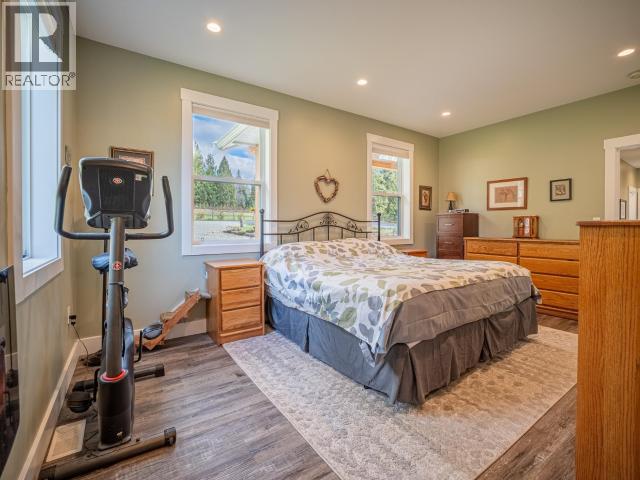 8447 HIGHWAY 101 - 30