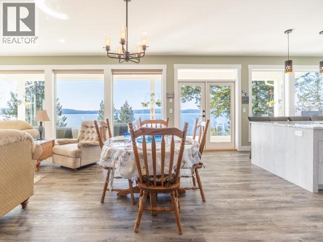 8447 HIGHWAY 101 - 24