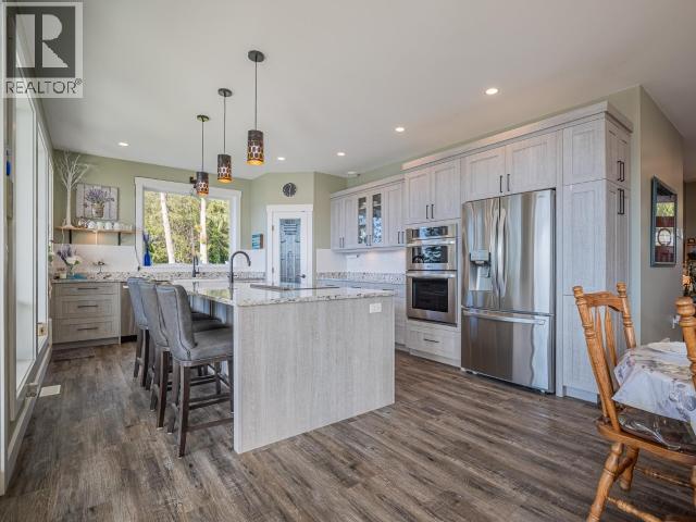 8447 HIGHWAY 101 - 18