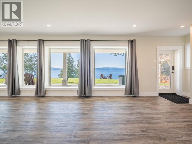 8447 HIGHWAY 101 - 51