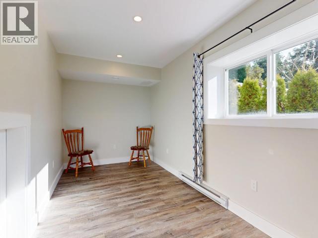 8447 HIGHWAY 101 - 55