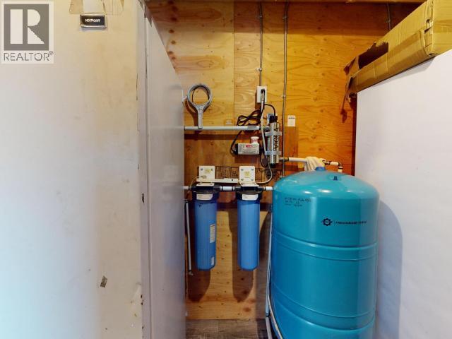 8447 HIGHWAY 101 - 97