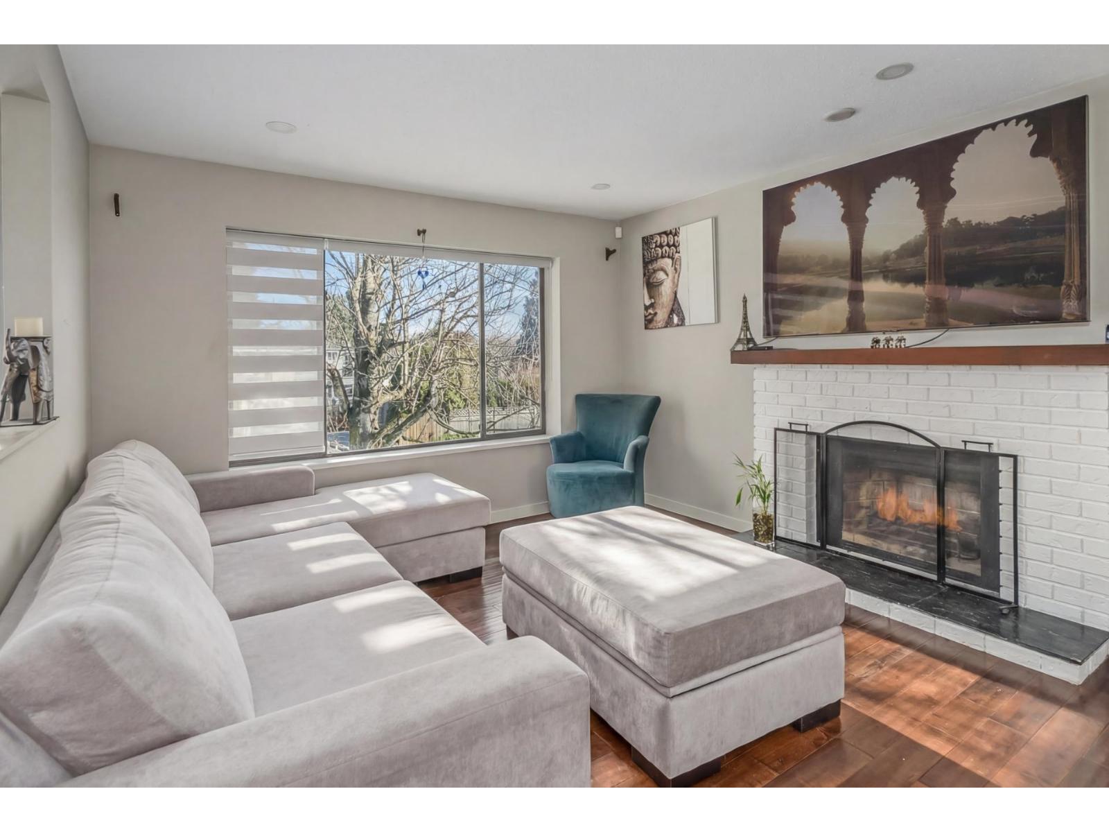 1981 158A Street - photo 2