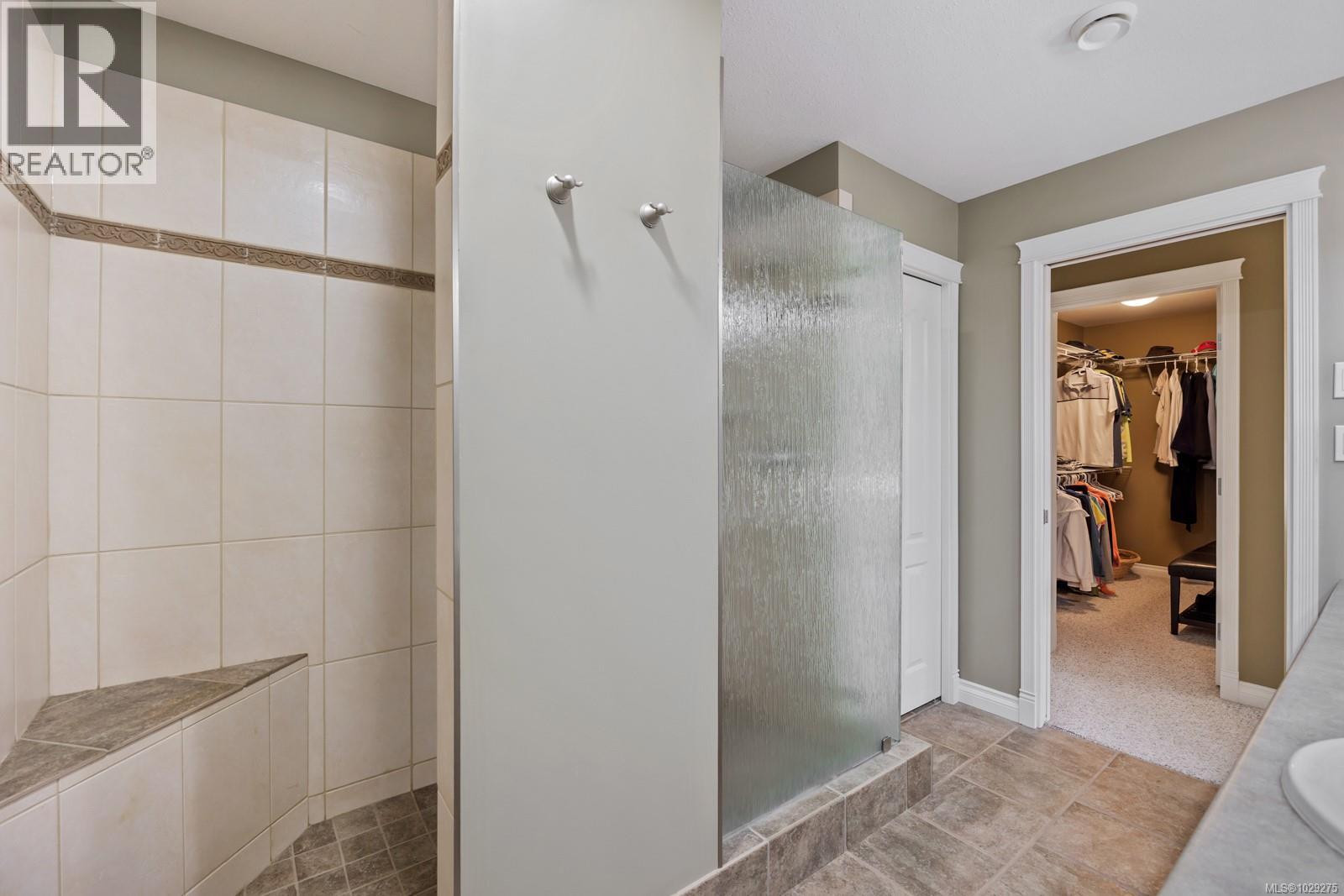 #120 44 ANDERTON AVE - 18