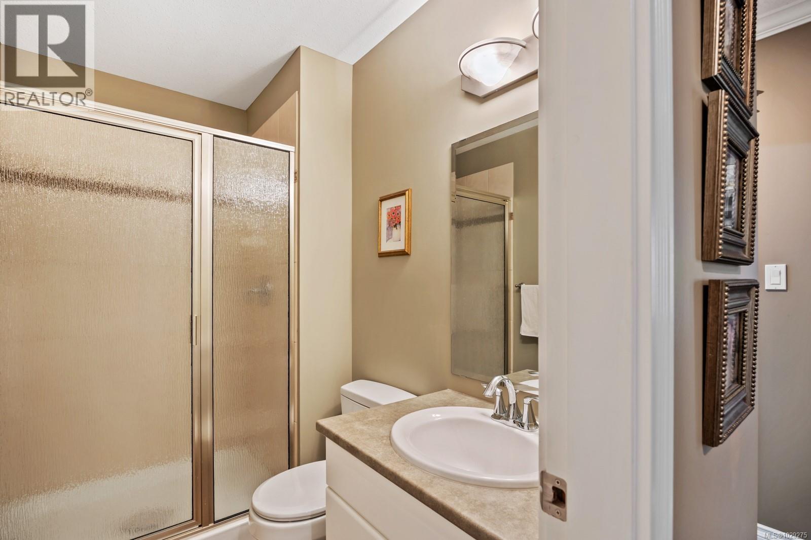 #120 44 ANDERTON AVE - 23