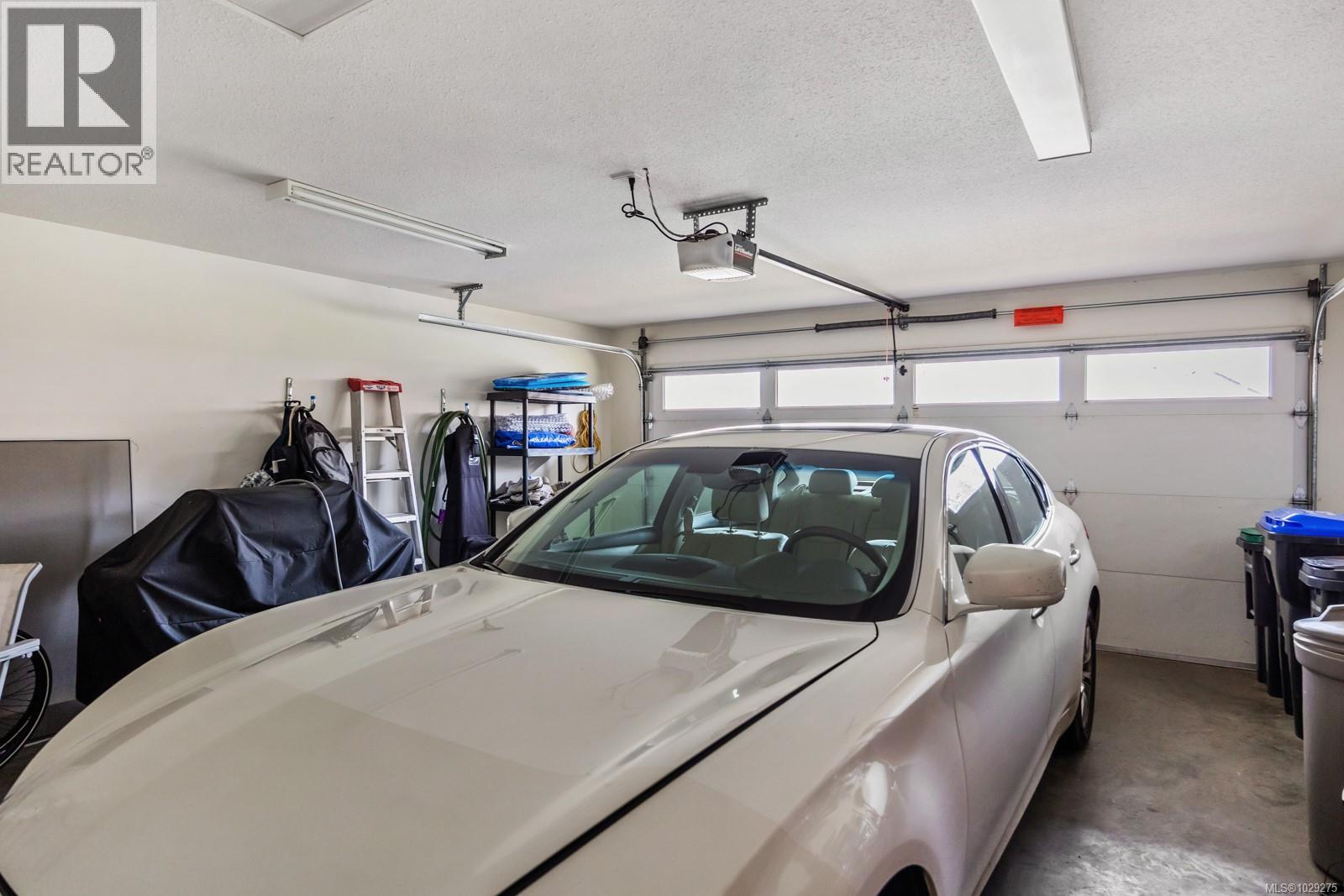 #120 44 ANDERTON AVE - 25