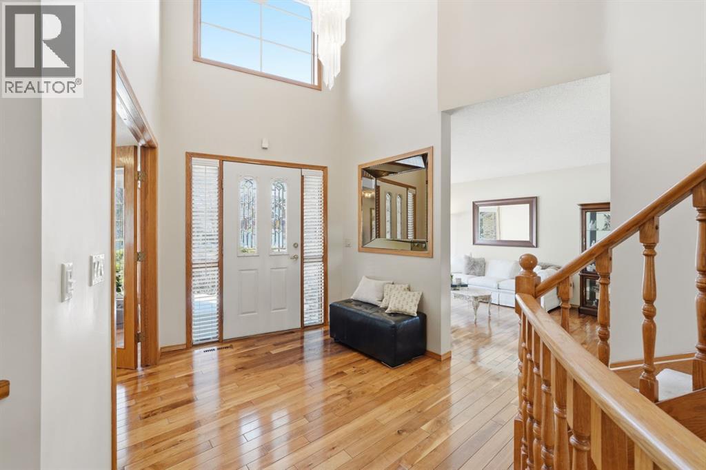 Single Family House for Sale in  Pumpmeadow Place SW Pump Hill Calgary 