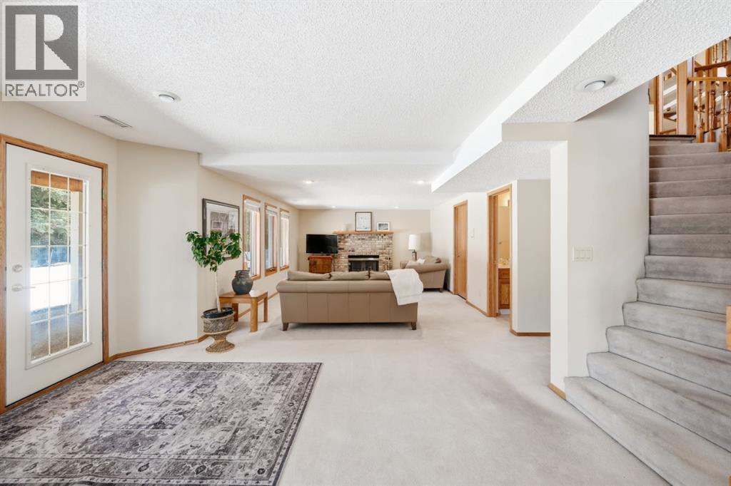 Single Family House for Sale in  Pumpmeadow Place SW Pump Hill Calgary 