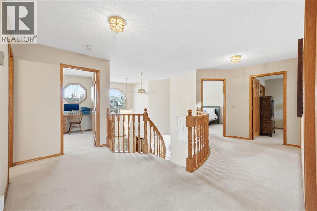 Single Family House for Sale in  Pumpmeadow Place SW Pump Hill Calgary 