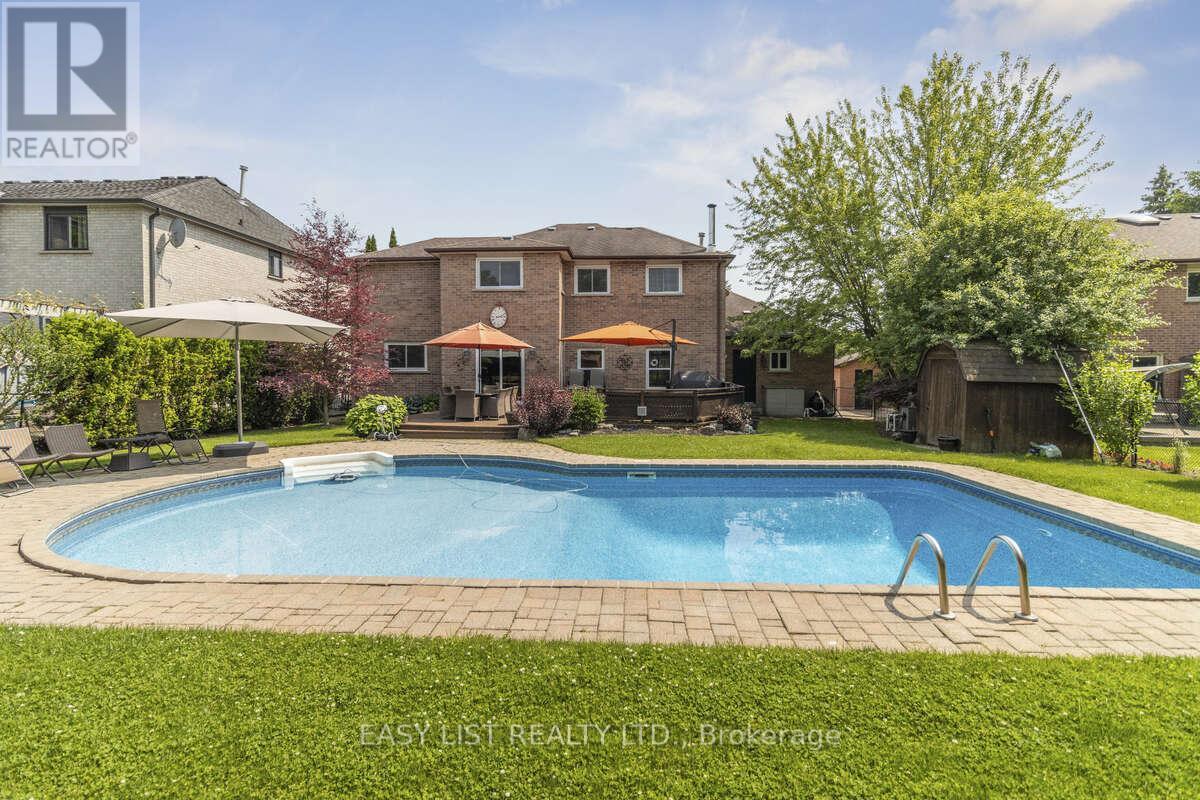 31 BLOOMFIELD TRAIL - 48