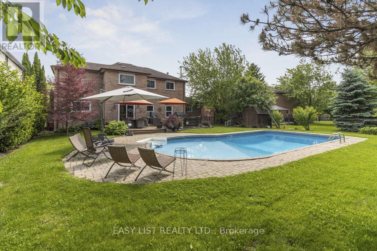 31 BLOOMFIELD TRAIL - 49