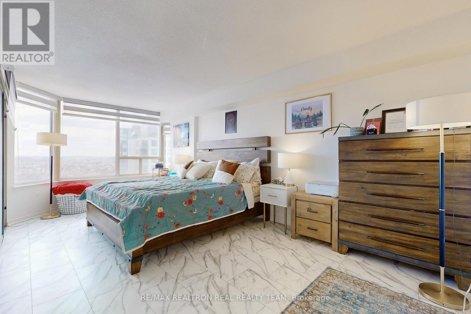 #1905 350 RATHBURN ROAD - 23