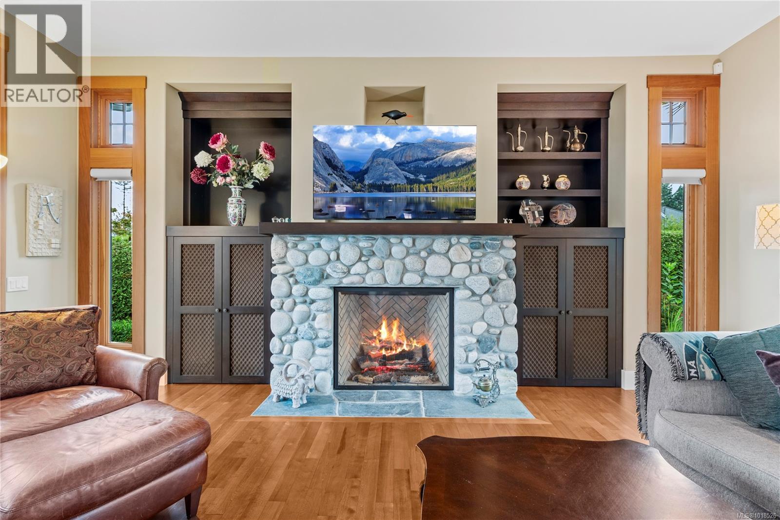 942 Bluffs Dr - 22