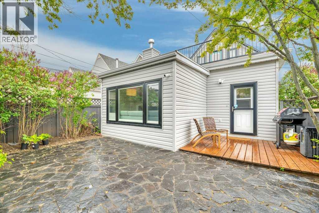 Single Family House for Sale in  Broadview Road NW West Hillhurst Calgary 