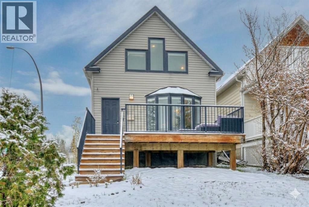 Single Family House for Sale in  Broadview Road NW West Hillhurst Calgary 