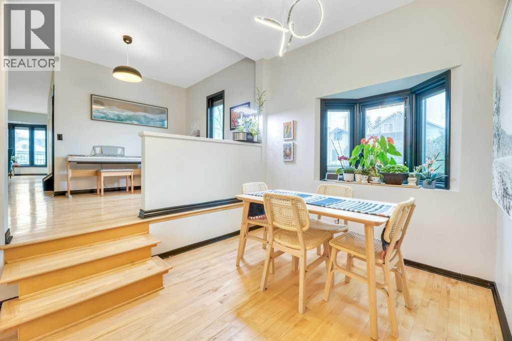 Single Family House for Sale in  Broadview Road NW West Hillhurst Calgary 