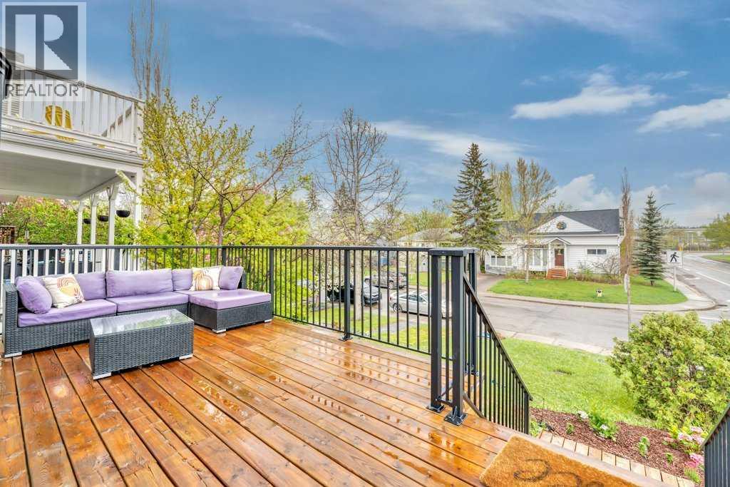 Single Family House for Sale in  Broadview Road NW West Hillhurst Calgary 