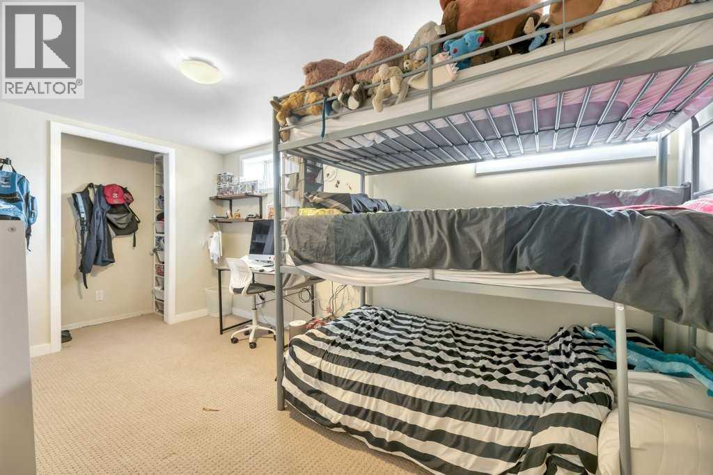 Single Family House for Sale in  Broadview Road NW West Hillhurst Calgary 