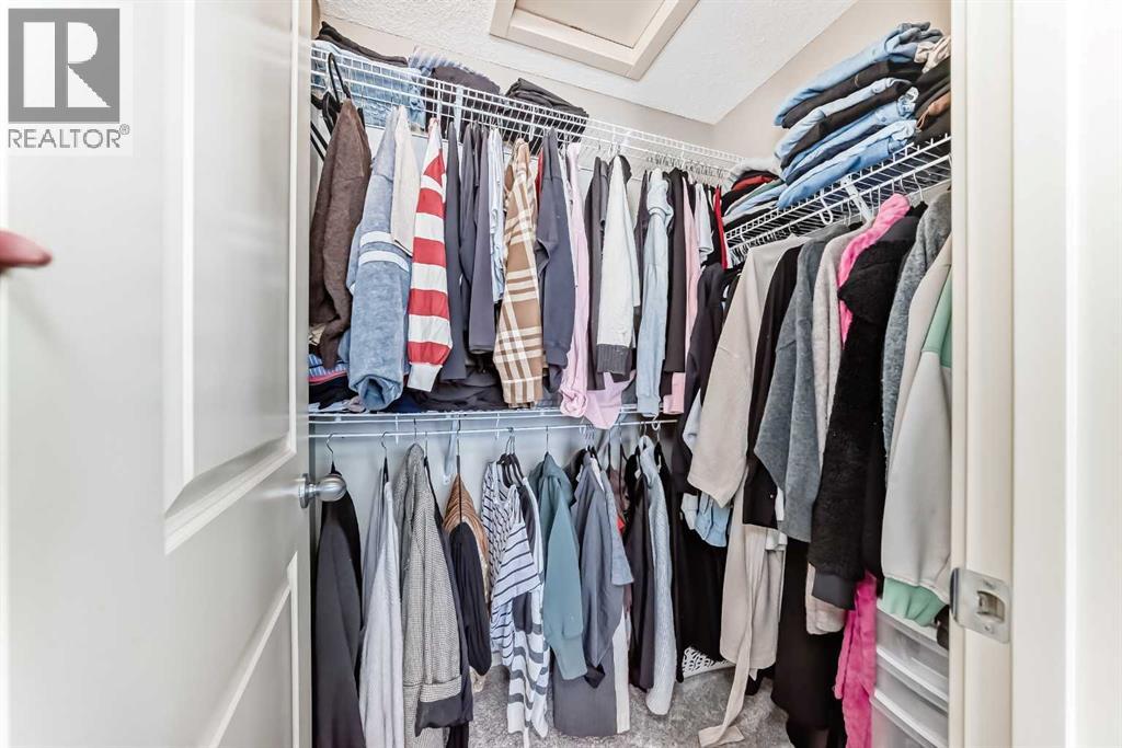 Single Family House for Sale in  Silverado Drive SW Silverado Calgary 