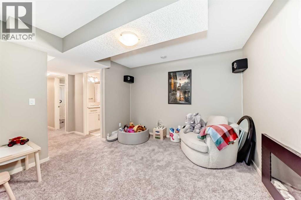 Single Family House for Sale in  Silverado Drive SW Silverado Calgary 