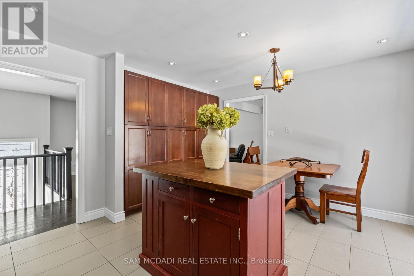 241 CHRISTIE STREET - 10