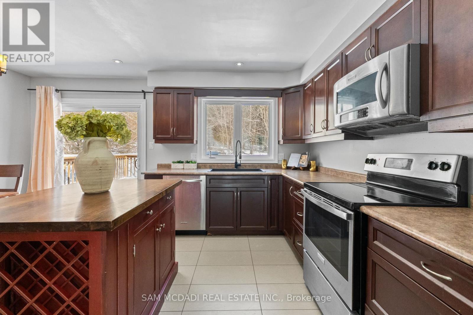 241 CHRISTIE STREET - 8
