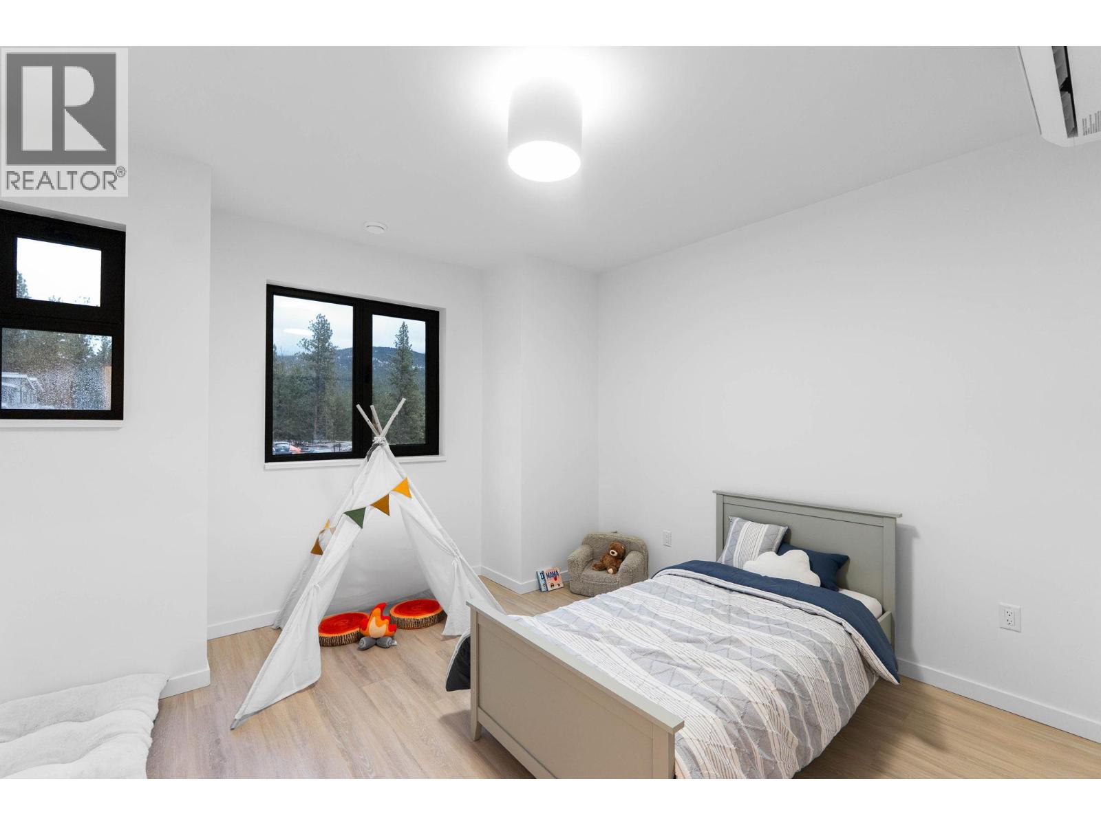 3210 Salmon Road Unit# 8, West Kelowna