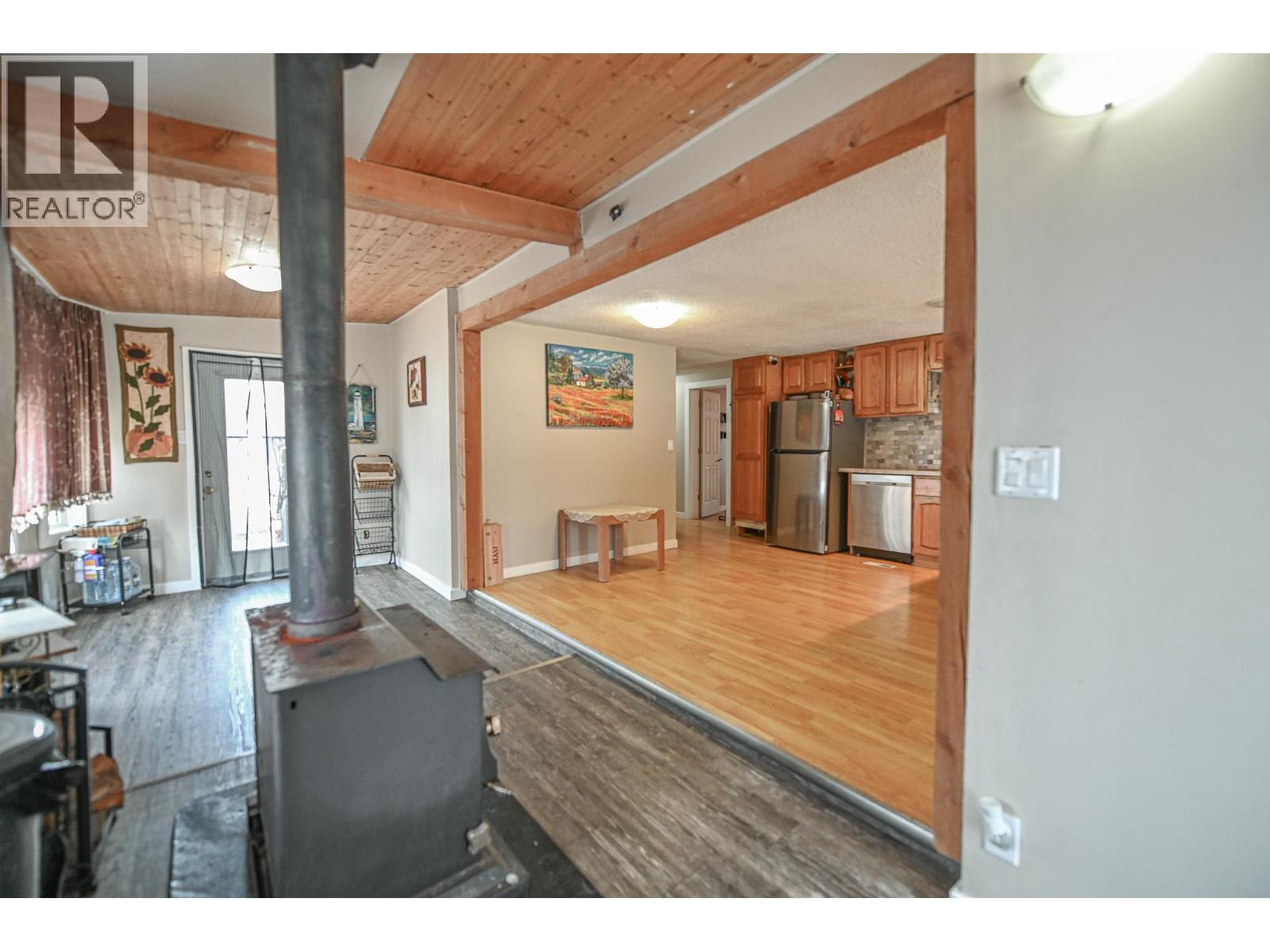 4981 Spruce Avenue, Canal Flats