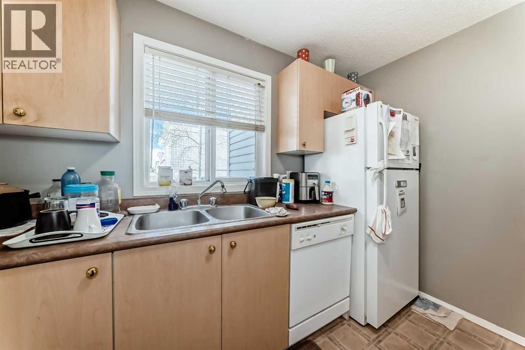 Single Family House for Sale in    Avenue SE McKenzie Towne Calgary 