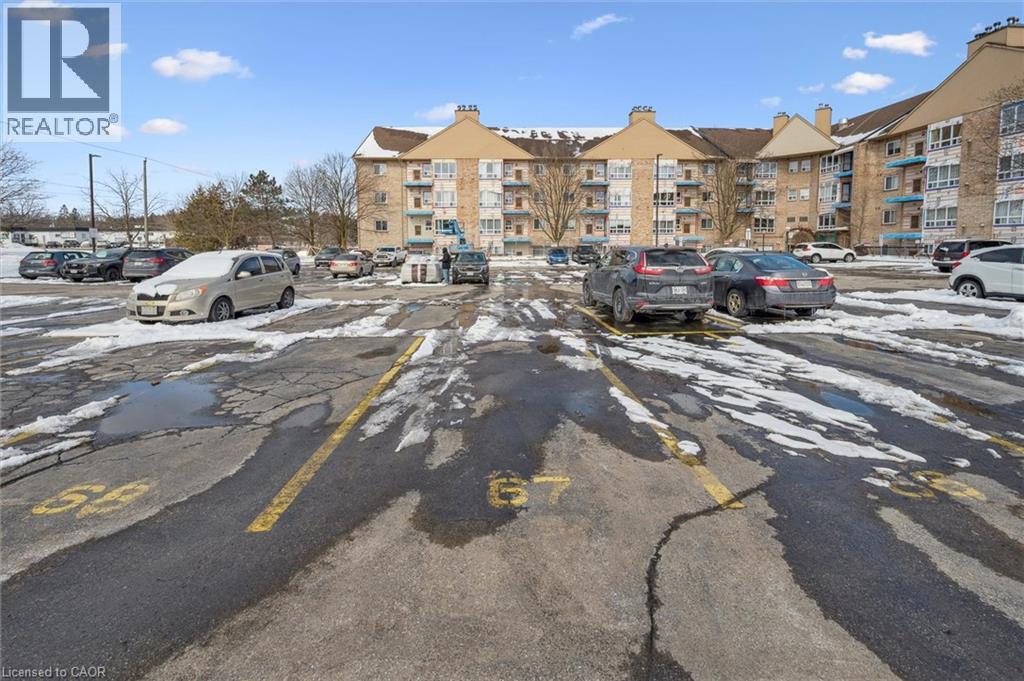 15 HOFSTETTER Avenue Unit# 205, Kitchener, Ontario, N2A3Z7 — Photo 22