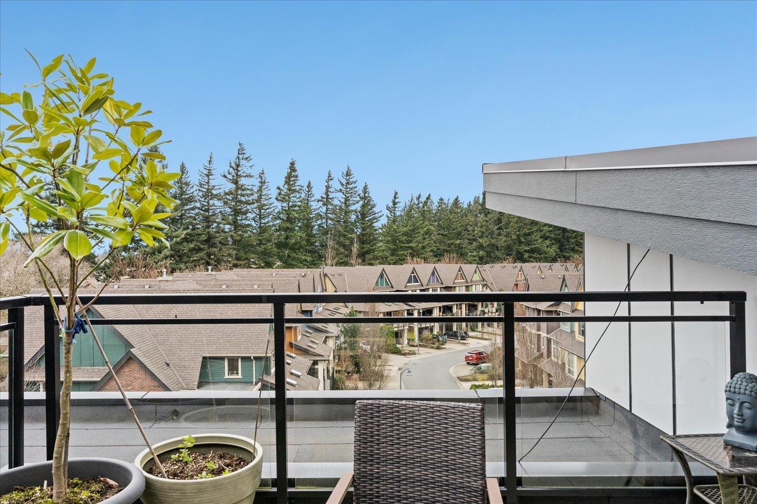 503 45500 MARKET WAY, Garrison Crossing, Chilliwack