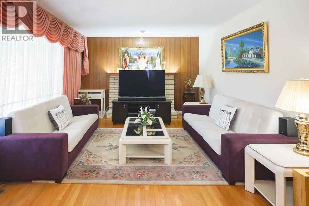 5730 QUEBEC Street - photo 2