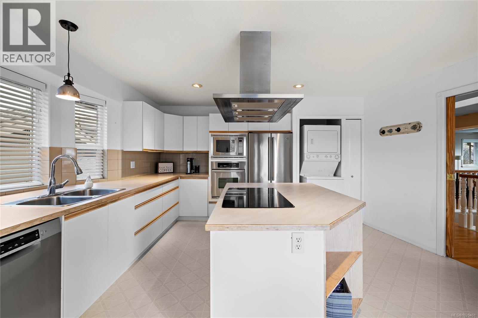 615 CHINOOK AVE - 39