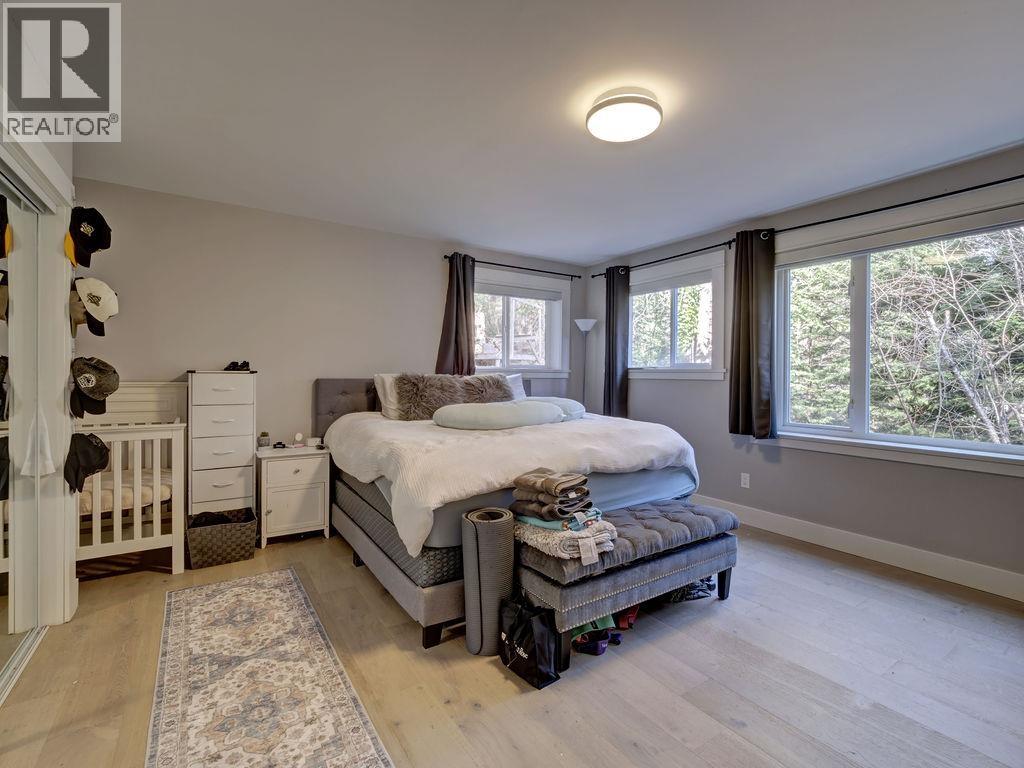 9168 SUNSHINE COAST HIGHWAY, Halfmoon Bay