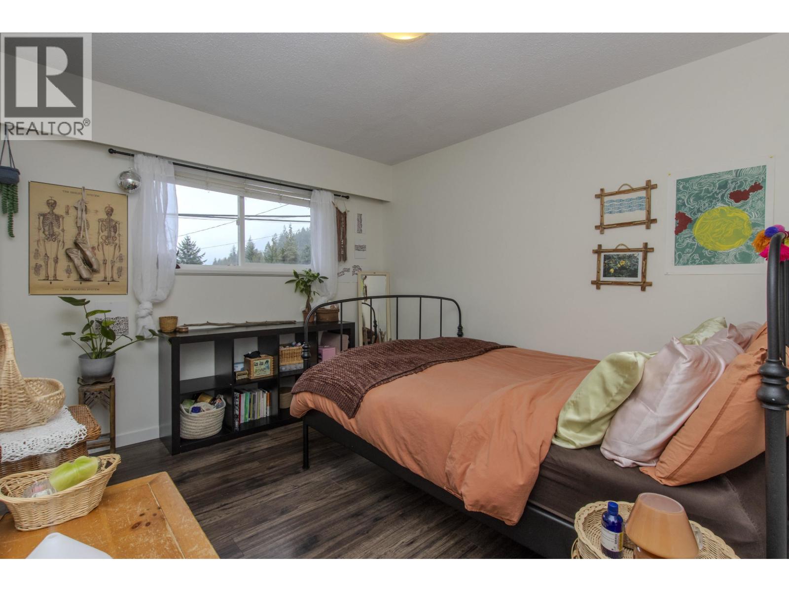 1990 MAPLE DRIVE, Squamish