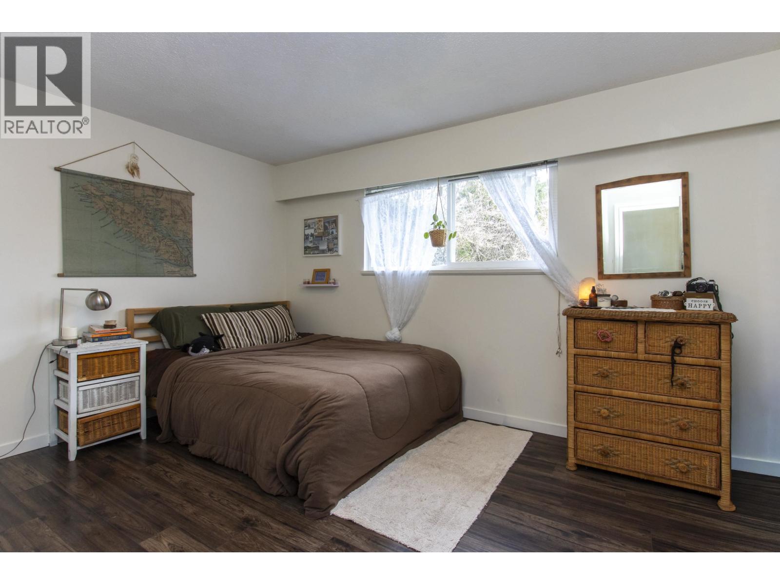 1990 MAPLE DRIVE, Squamish