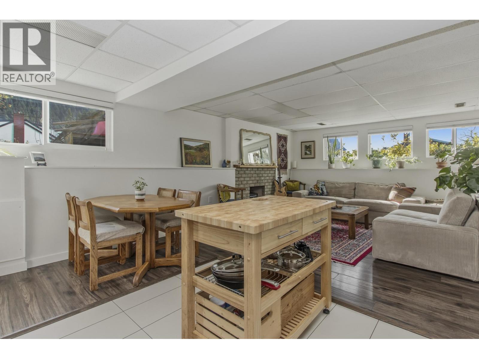 1990 MAPLE DRIVE, Squamish