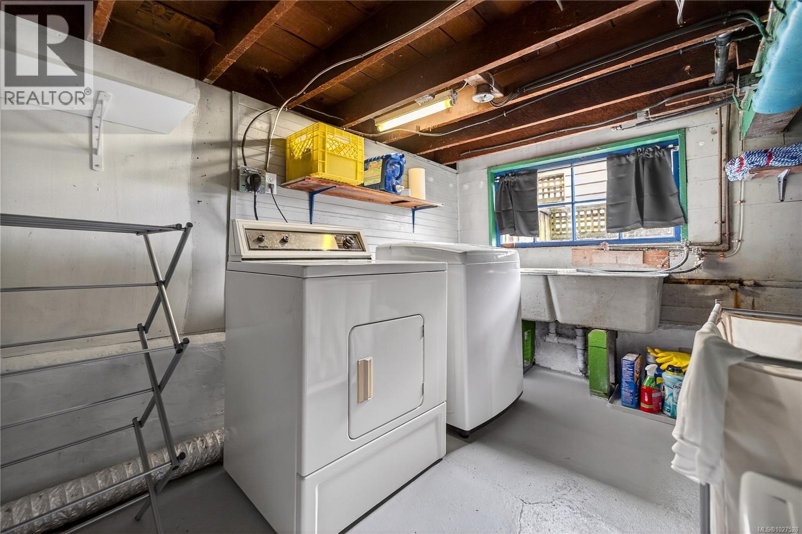  1150 Empress Avenue, Victoria